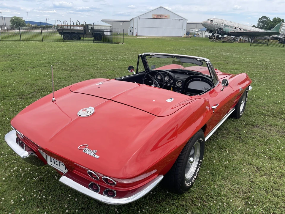 1963 Chevrolet Corvette C2 - Image 24 of 31