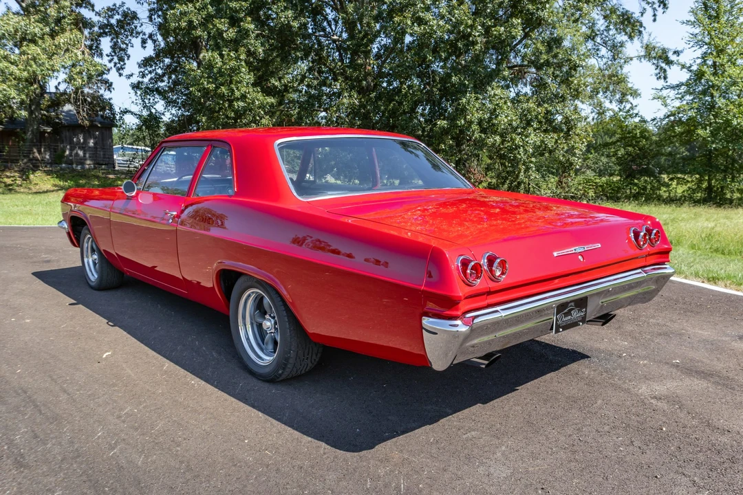 1965 Chevrolet Biscayne - Image 8 of 31