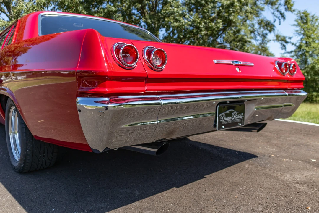 1965 Chevrolet Biscayne - Image 27 of 31