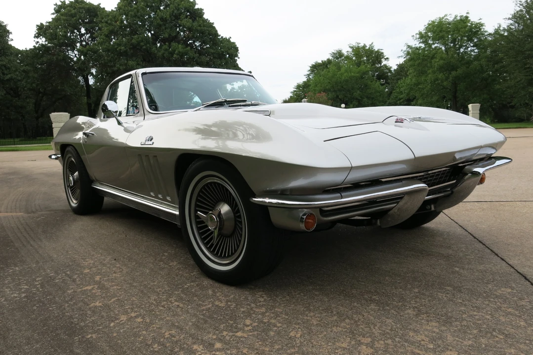 1966 Chevrolet Corvette C2 - Image 31 of 31