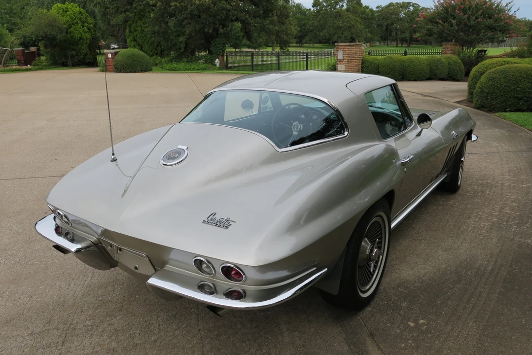 1966 Chevrolet Corvette C2 - Image 22 of 31