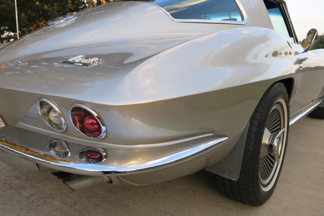 1966 Chevrolet Corvette C2 - Image 20 of 31