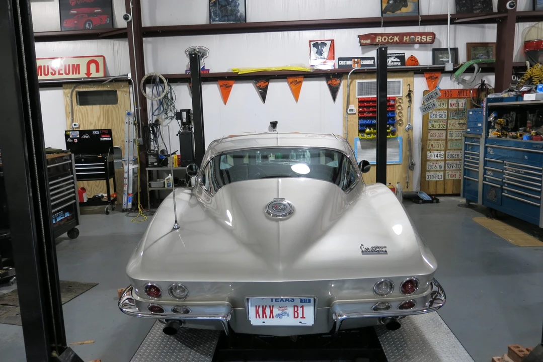 1966 Chevrolet Corvette C2 - Image 16 of 31