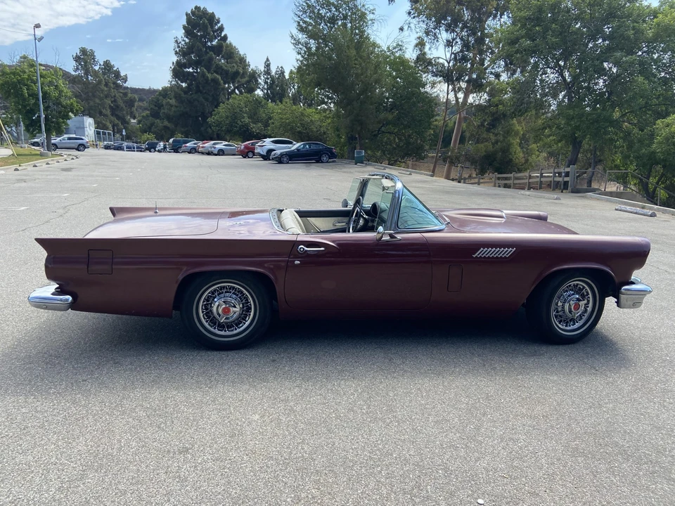 1957 Ford Thunderbird 1st Gen - Image 8 of 31