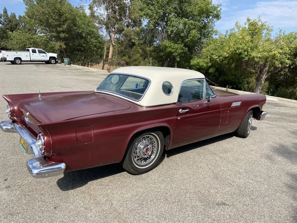1957 Ford Thunderbird 1st Gen - Image 16 of 31
