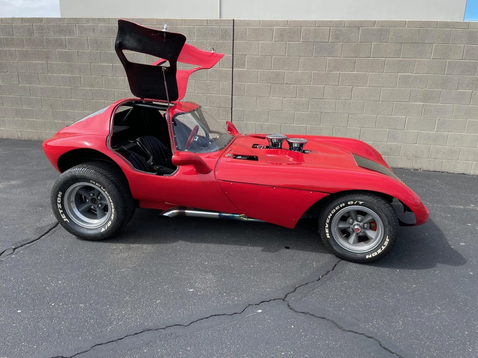 Chevrolet - Image 21 of 31