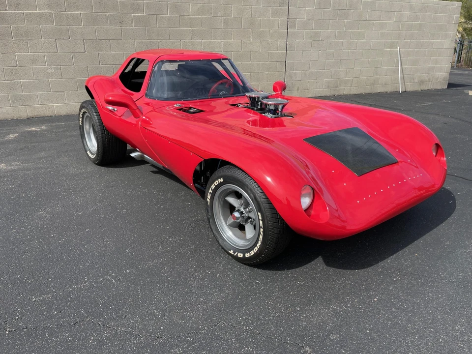 Chevrolet - Image 2 of 31