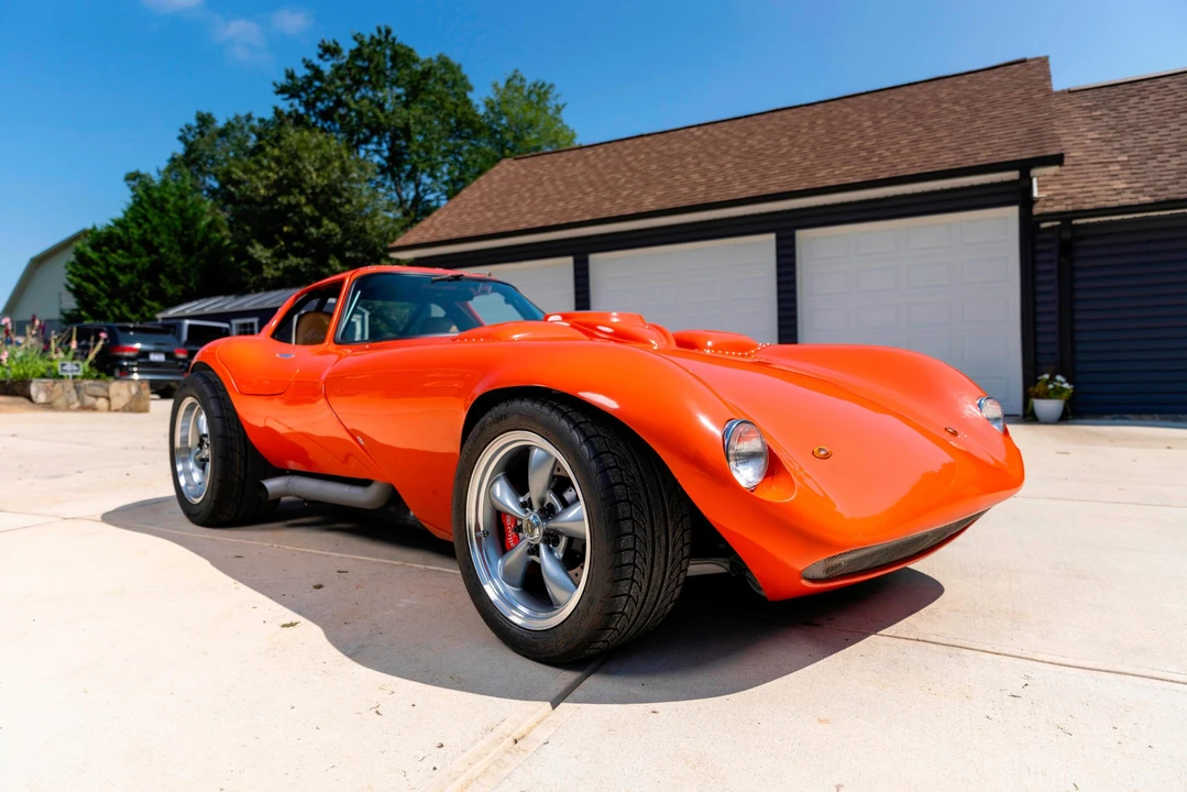 Chevrolet - Image 26 of 31