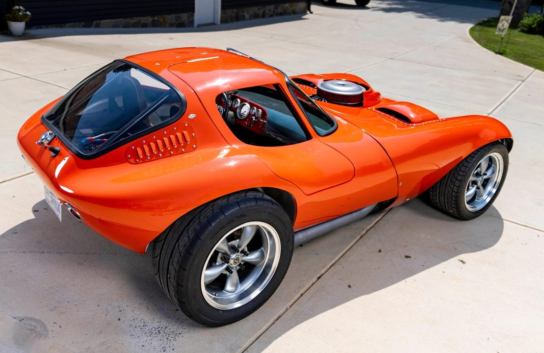 Chevrolet - Image 18 of 31