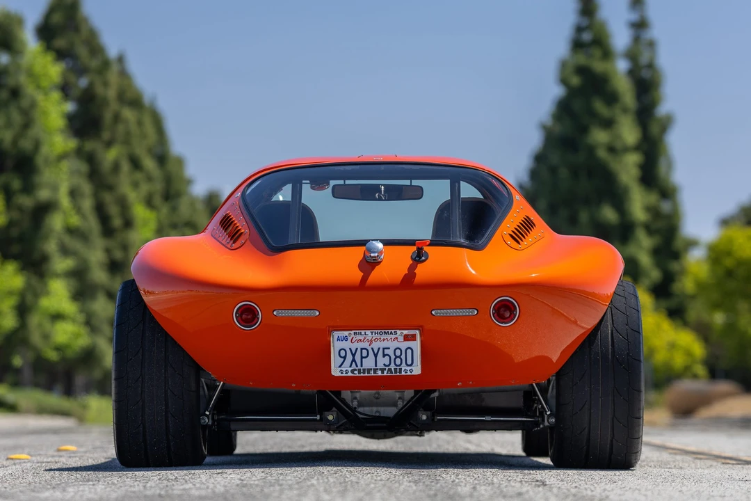Vehicle image 24 of 31