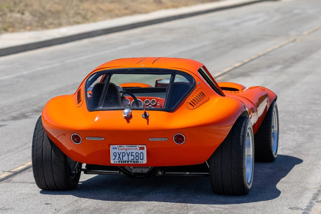 Vehicle image 21 of 31