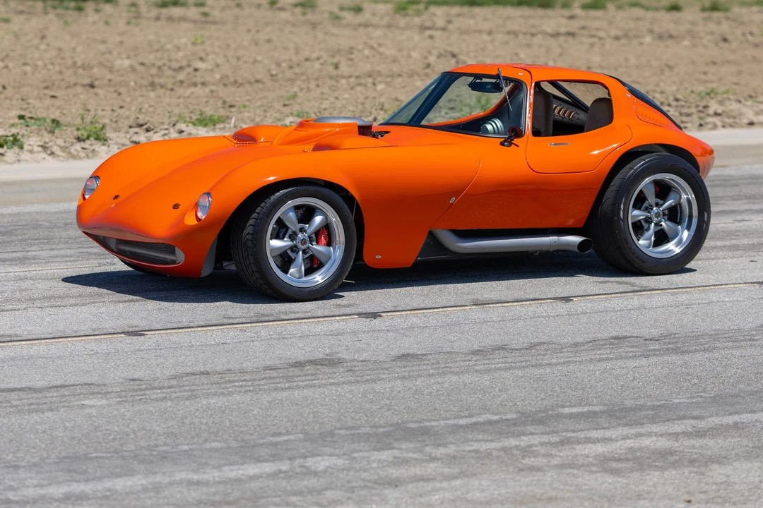 Vehicle image 2 of 31