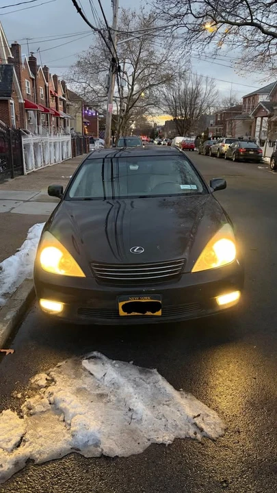 2003 Lexus ES 3rd Gen - Image 9 of 10