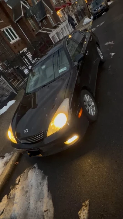 2003 Lexus ES 3rd Gen - Image 8 of 10