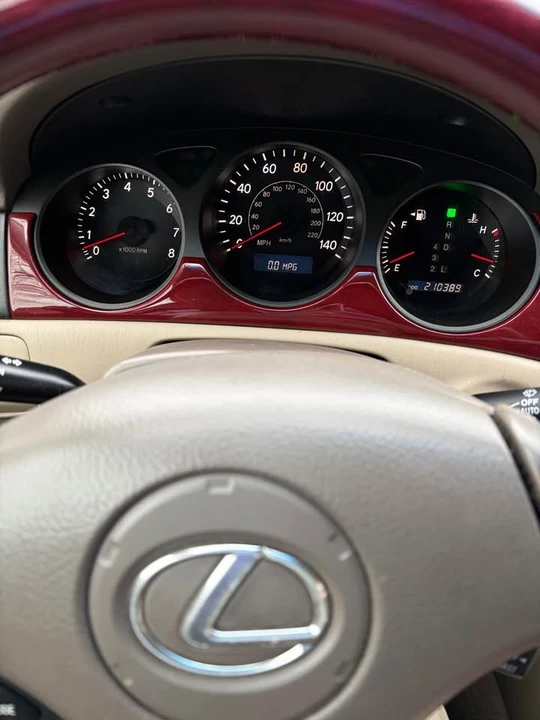2003 Lexus ES 3rd Gen - Image 5 of 10
