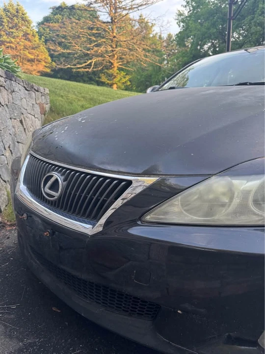 2010 Lexus IS 2nd Gen - Image 3 of 5
