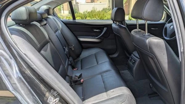 2011 BMW E90 3 Series Sedan - Image 17 of 21