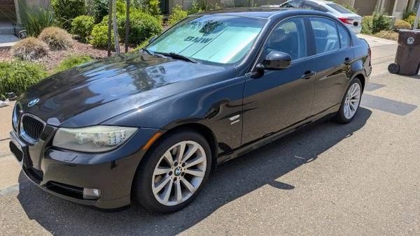 2011 BMW E90 3 Series Sedan - Image 7 of 21