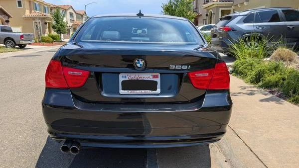 2011 BMW E90 3 Series Sedan - Image 5 of 21