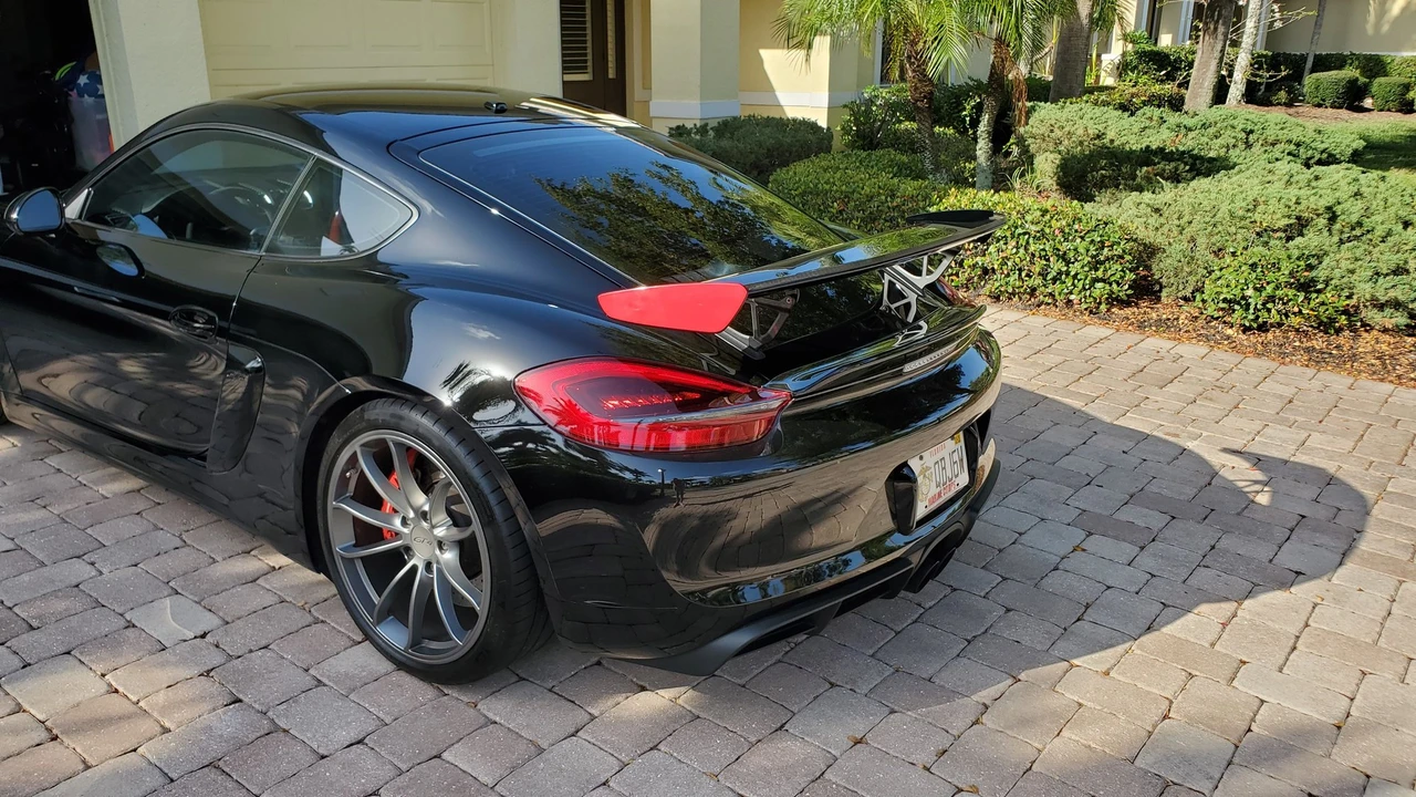 2016 Porsche 981 Cayman GT4 - Image 5 of 27