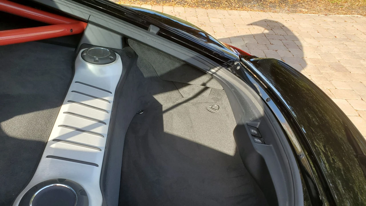 2016 Porsche 981 Cayman GT4 - Image 11 of 27