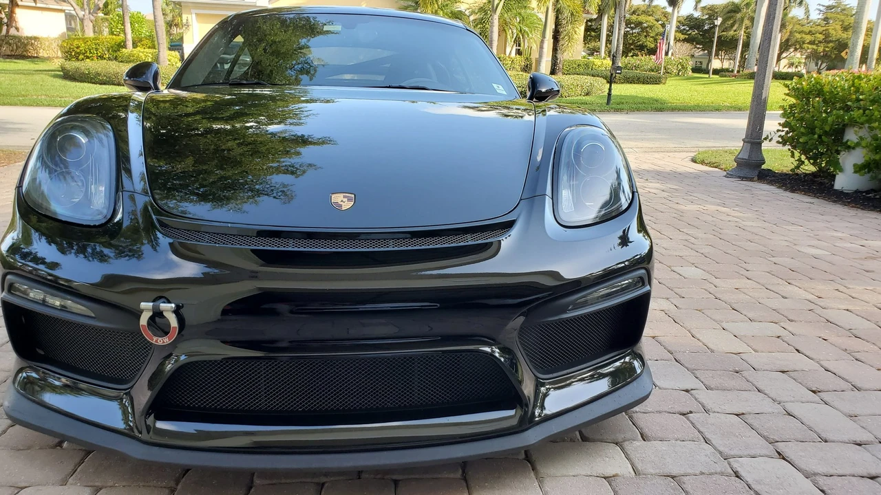 2016 Porsche 981 Cayman GT4 - Image 26 of 27