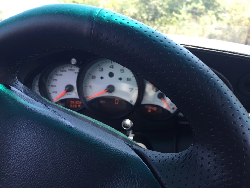 1999 Porsche 996 Carrera 4 - Image 2 of 22
