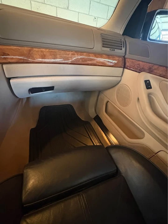 2001 BMW E38 7 Series - Image 6 of 9
