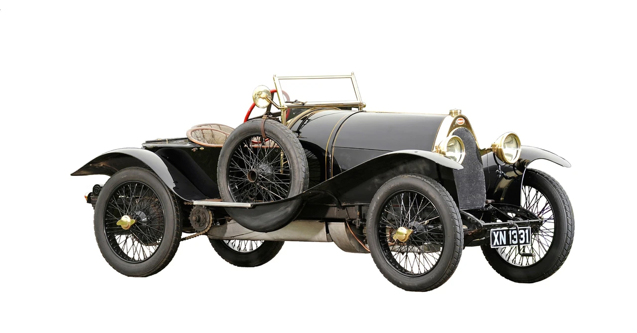 1913 Bugatti - Image 2 of 21