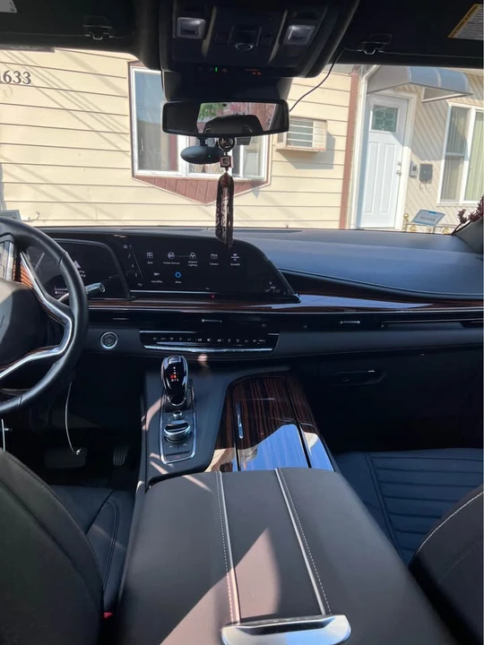 2022 Cadillac Escalade 5th Gen - Image 4 of 7