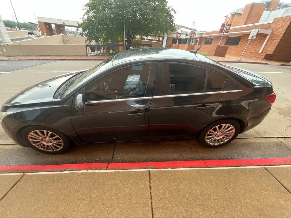 Chevrolet Cruze - Image 5 of 5