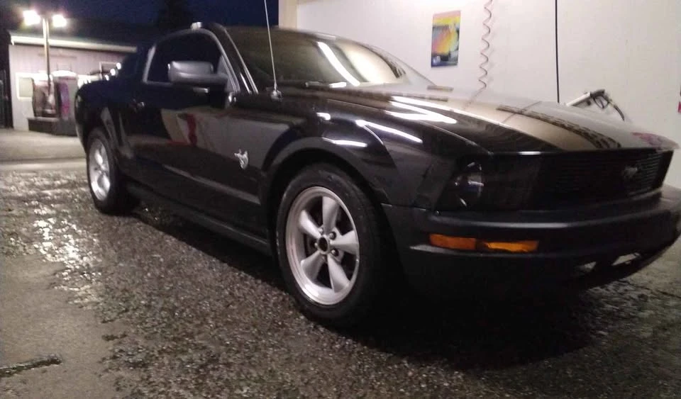 2009 Ford S197 Mustang - Image 5 of 8