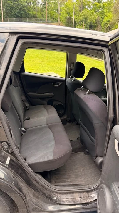 2011 Honda Fit - Image 3 of 8