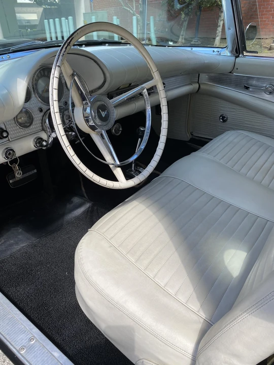 1957 Ford Thunderbird 1st Gen - Image 26 of 31