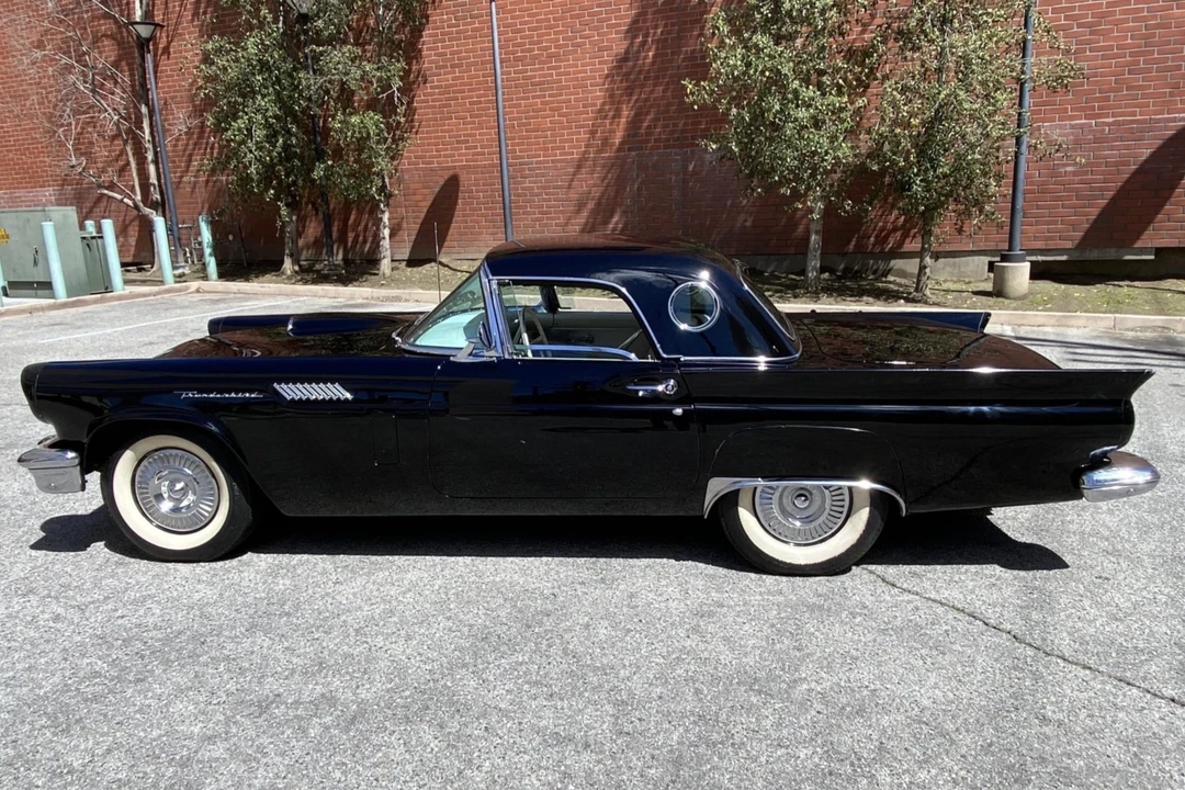 1957 Ford Thunderbird 1st Gen - Image 2 of 31