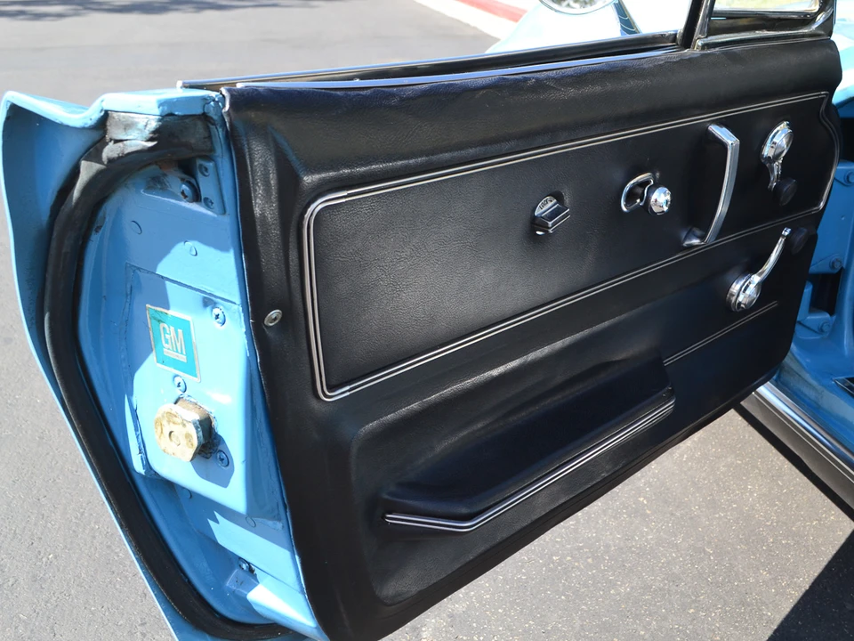 1967 Chevrolet Corvette C2 - Image 23 of 31