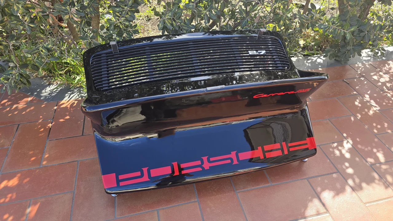 Porsche 911 Carrera RS 2.7 - Image 16 of 17