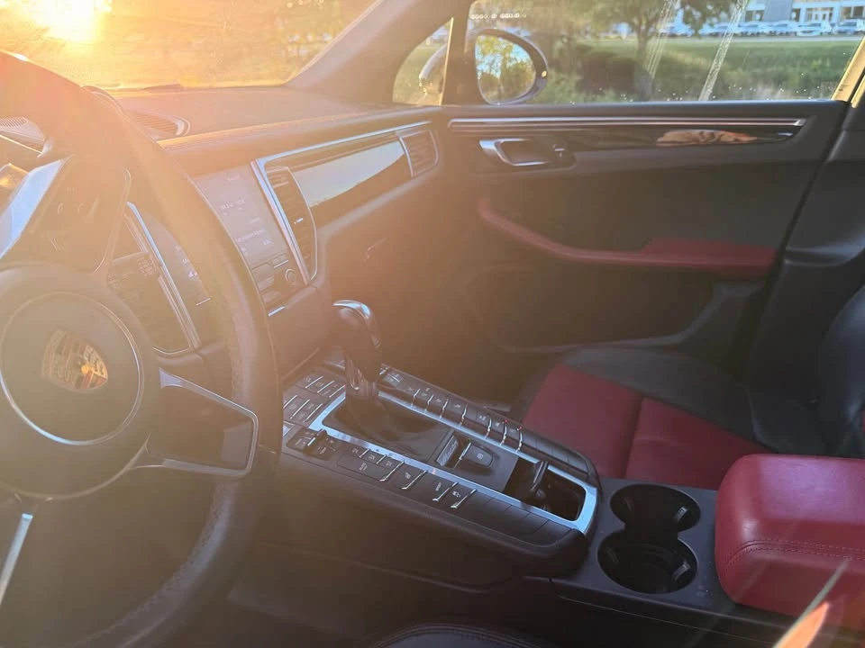 Porsche Macan S - Image 8 of 9
