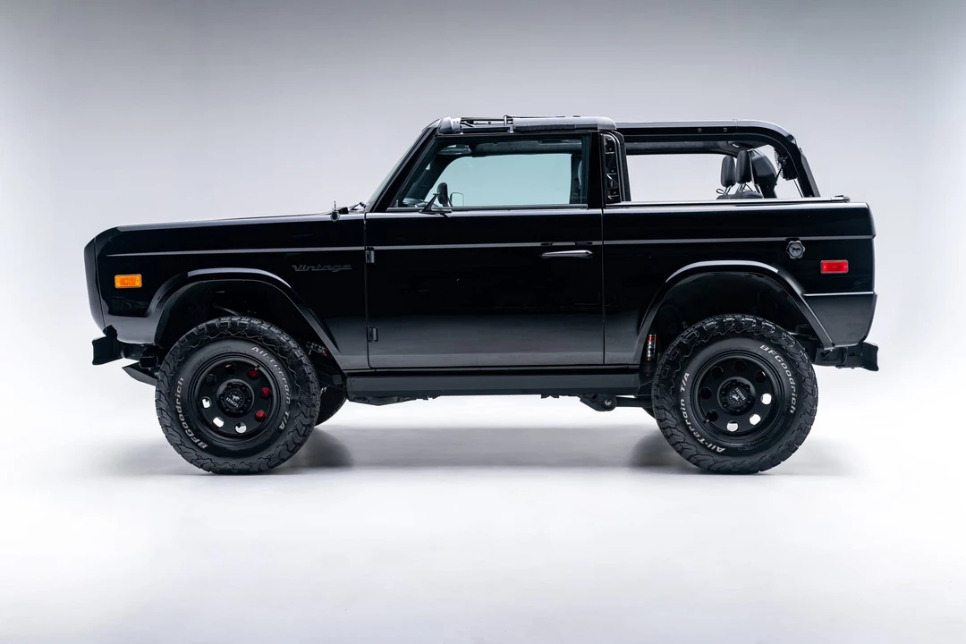 2023 Ford Bronco 6th Gen - Image 26 of 31