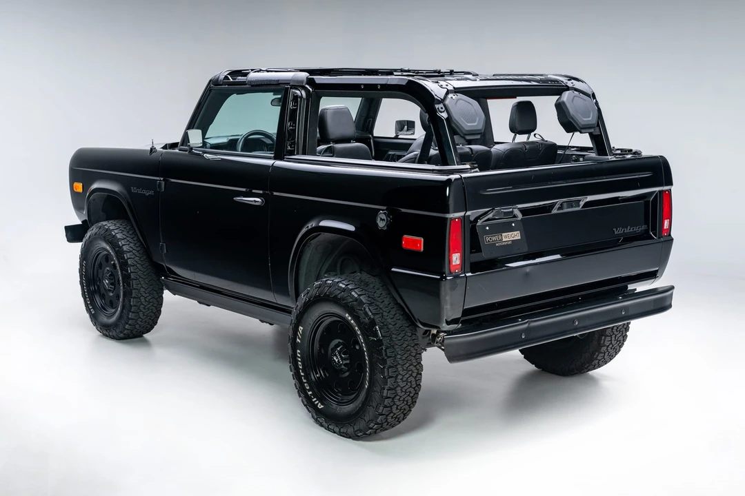 2023 Ford Bronco 6th Gen - Image 23 of 31