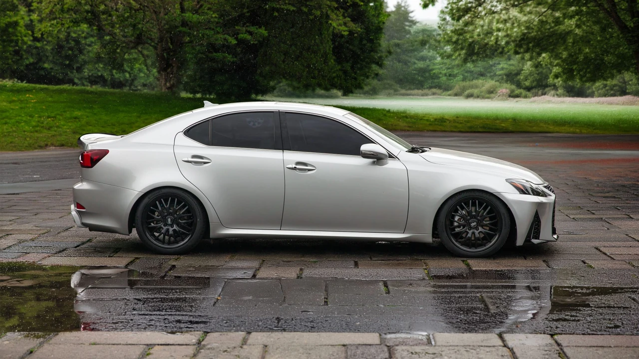 2011 Lexus IS 2nd Gen - Image 4 of 31