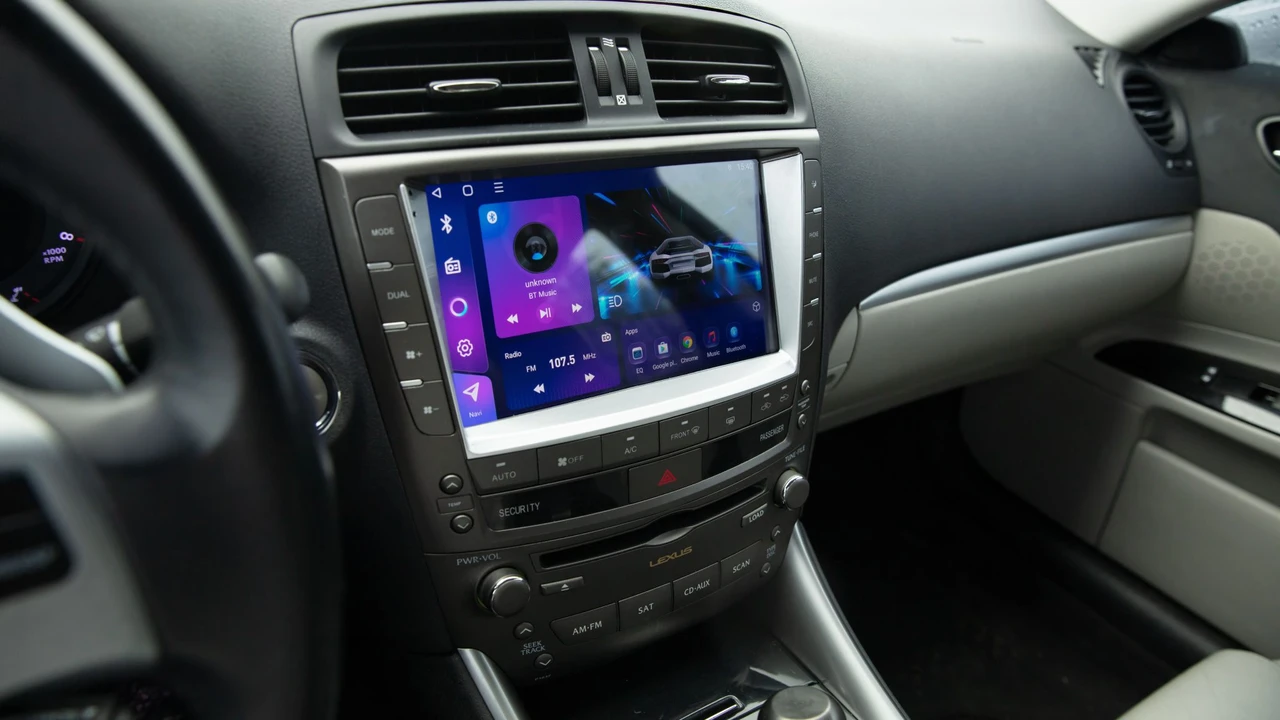 2011 Lexus IS 2nd Gen - Image 20 of 31