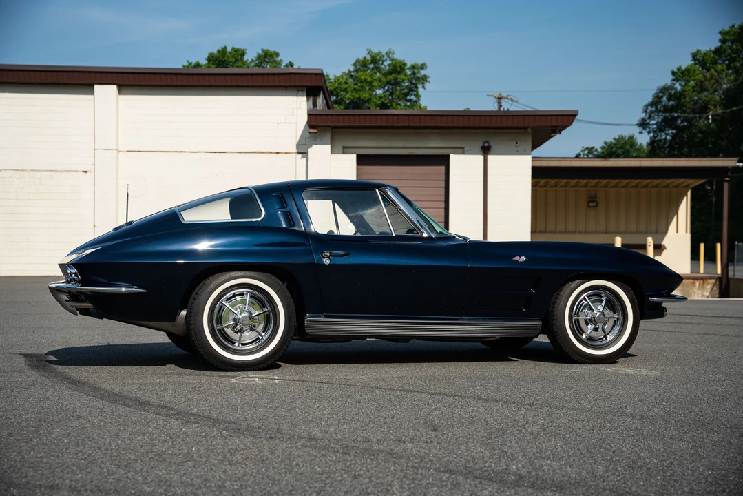 1963 Chevrolet Corvette C2 - Image 18 of 31
