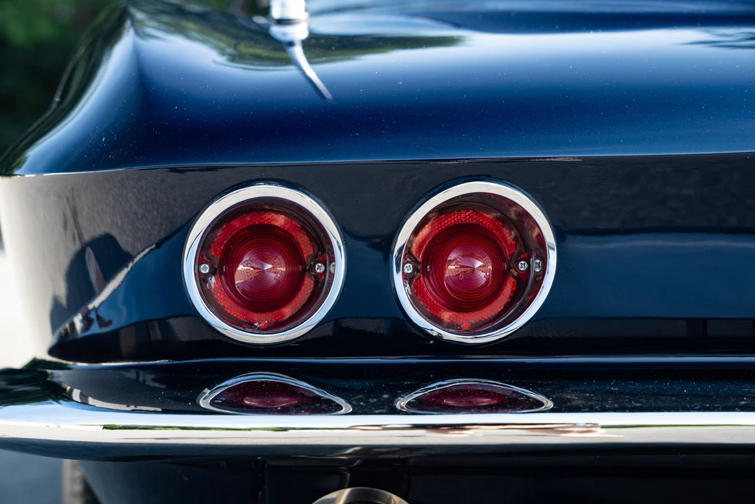 1963 Chevrolet Corvette C2 - Image 30 of 31