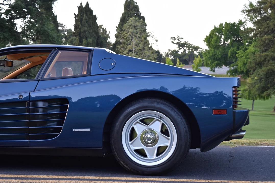1986 Ferrari Testarossa - Image 11 of 31