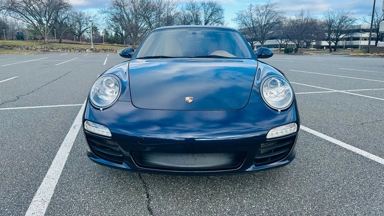 2009 Porsche 911 - Image 4 of 31