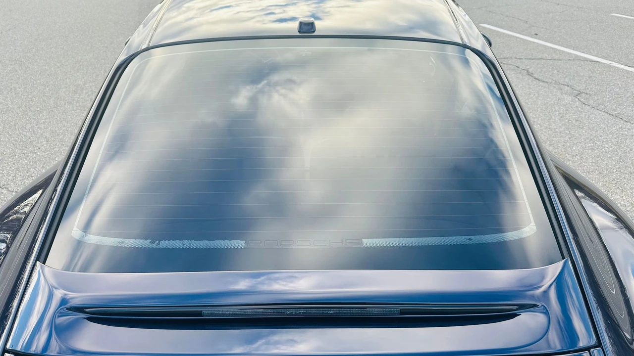 2009 Porsche 911 - Image 15 of 31