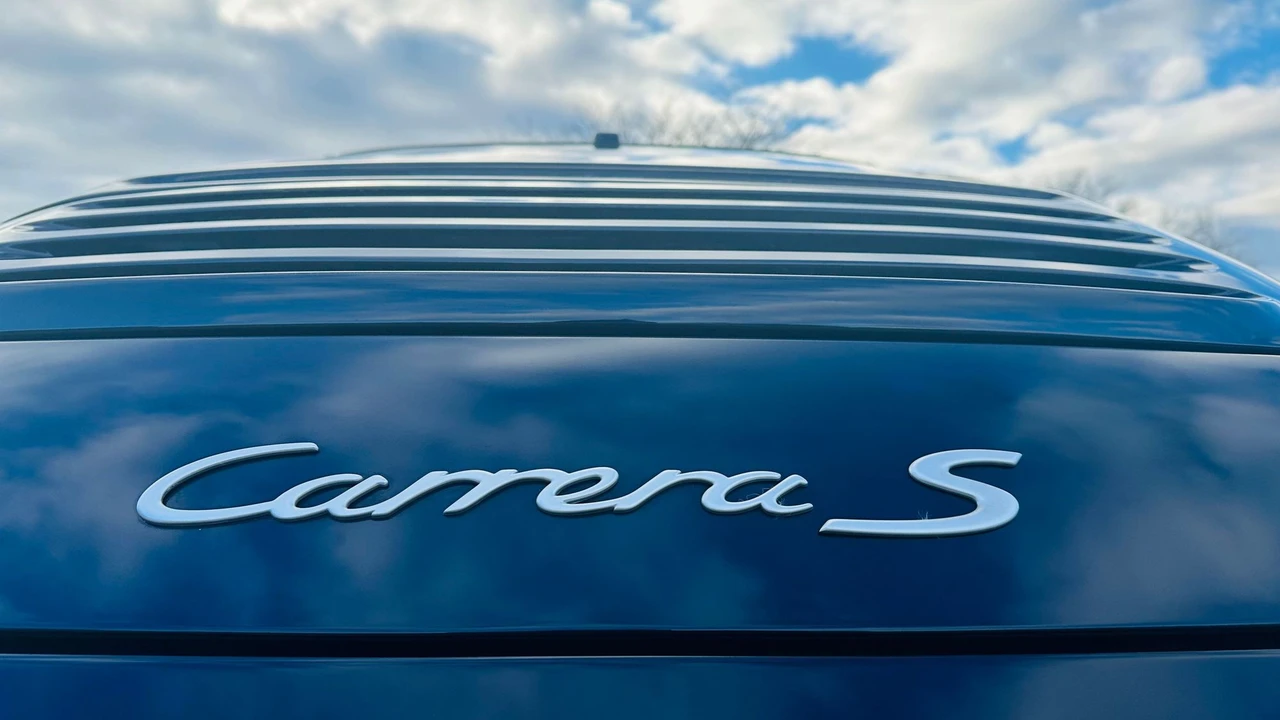 2009 Porsche 911 - Image 16 of 31