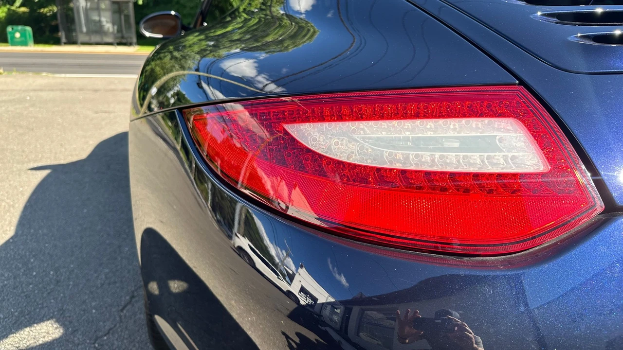 2009 Porsche 911 - Image 3 of 31