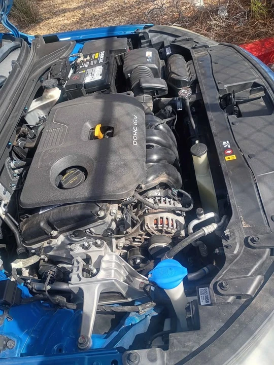 2017 Hyundai Elantra - Image 2 of 4